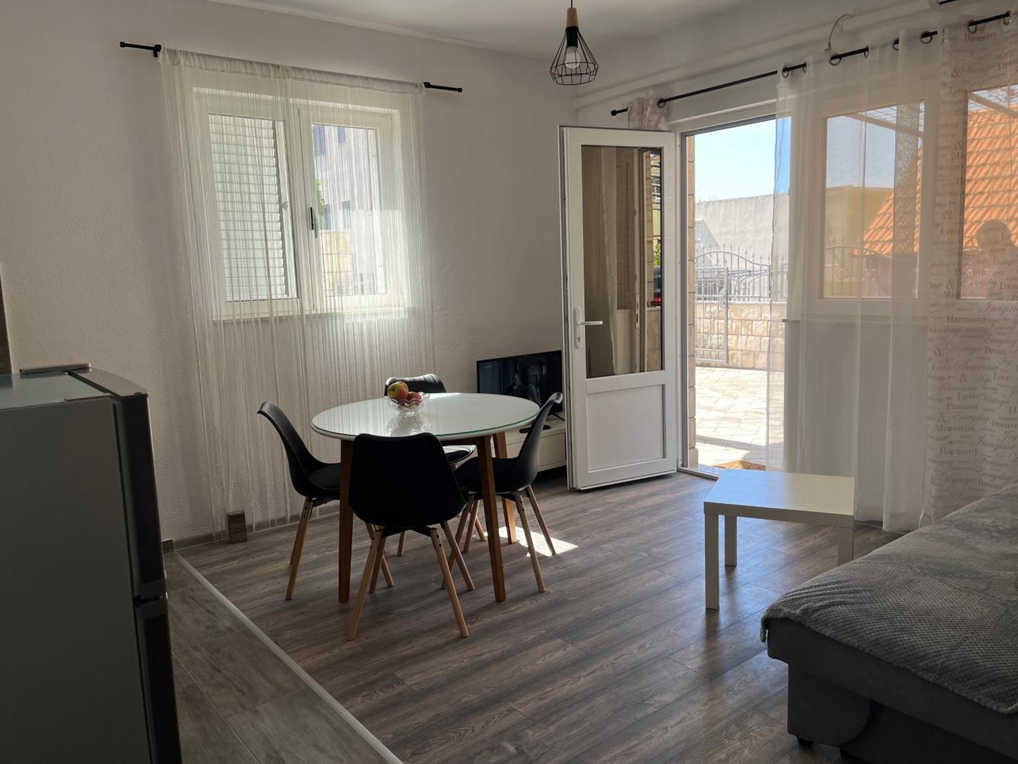 Apartment Makarska M&I, Free Private Parking エクステリア 写真