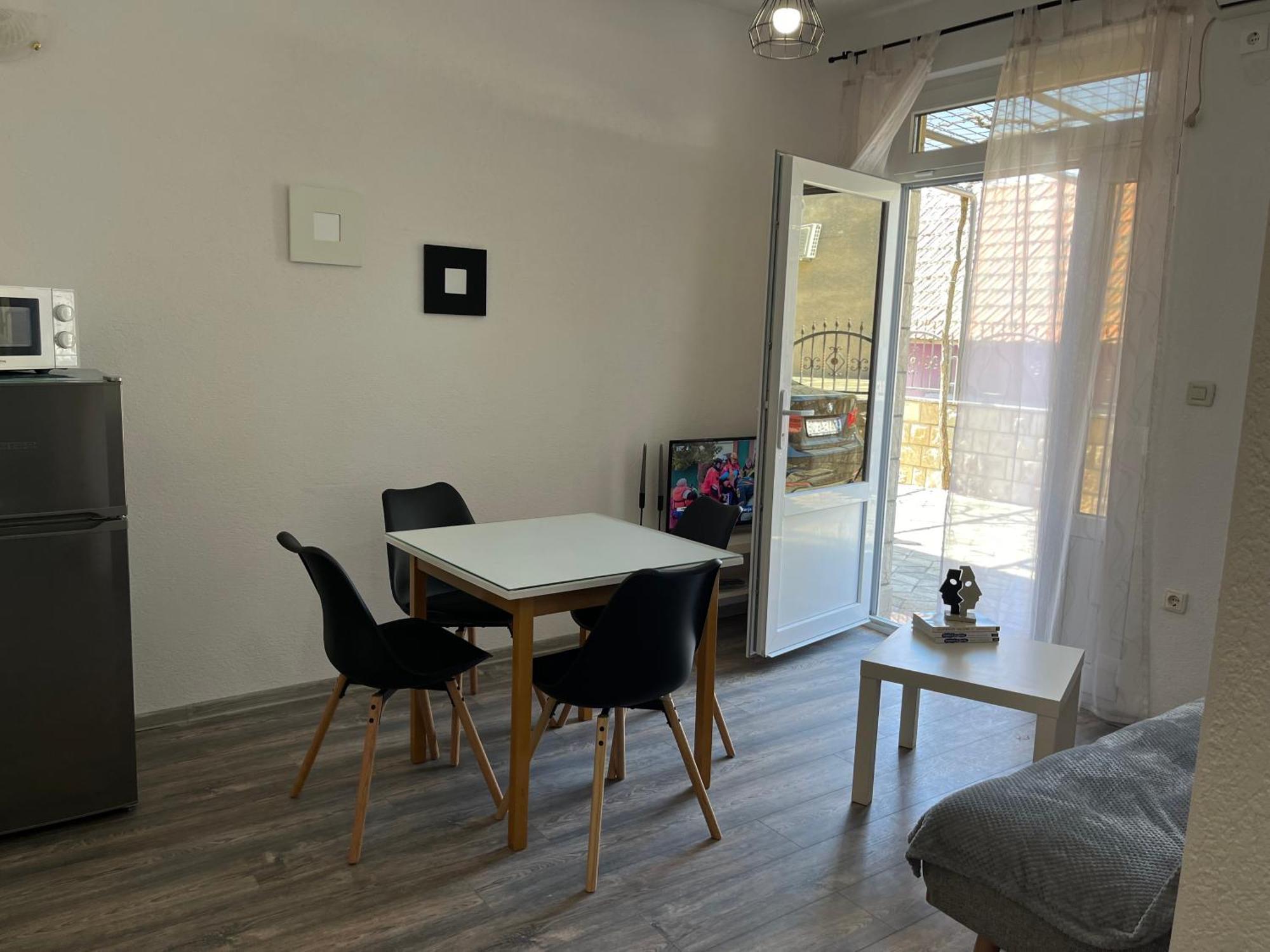 Apartment Makarska M&I, Free Private Parking エクステリア 写真
