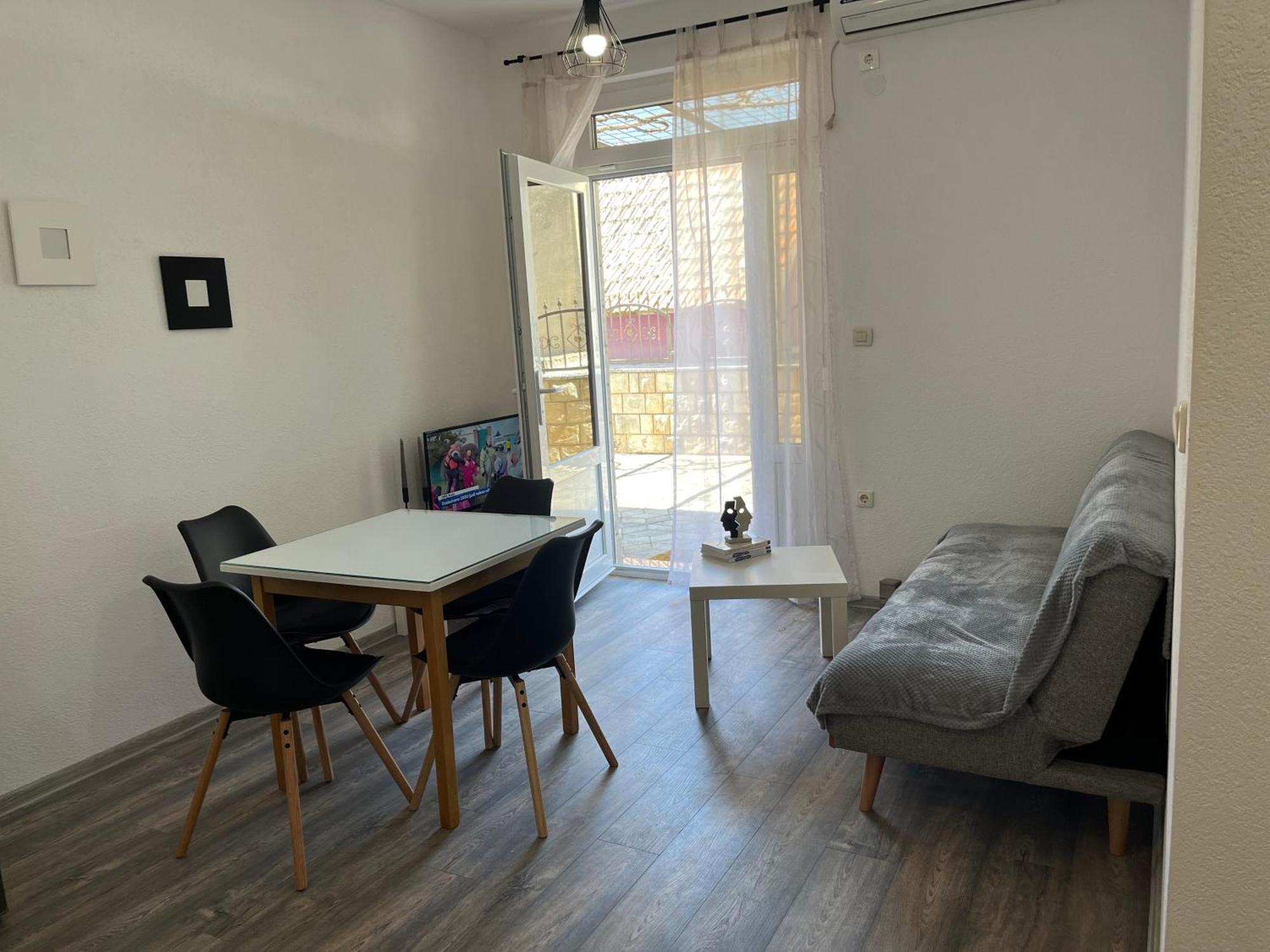 Apartment Makarska M&I, Free Private Parking エクステリア 写真