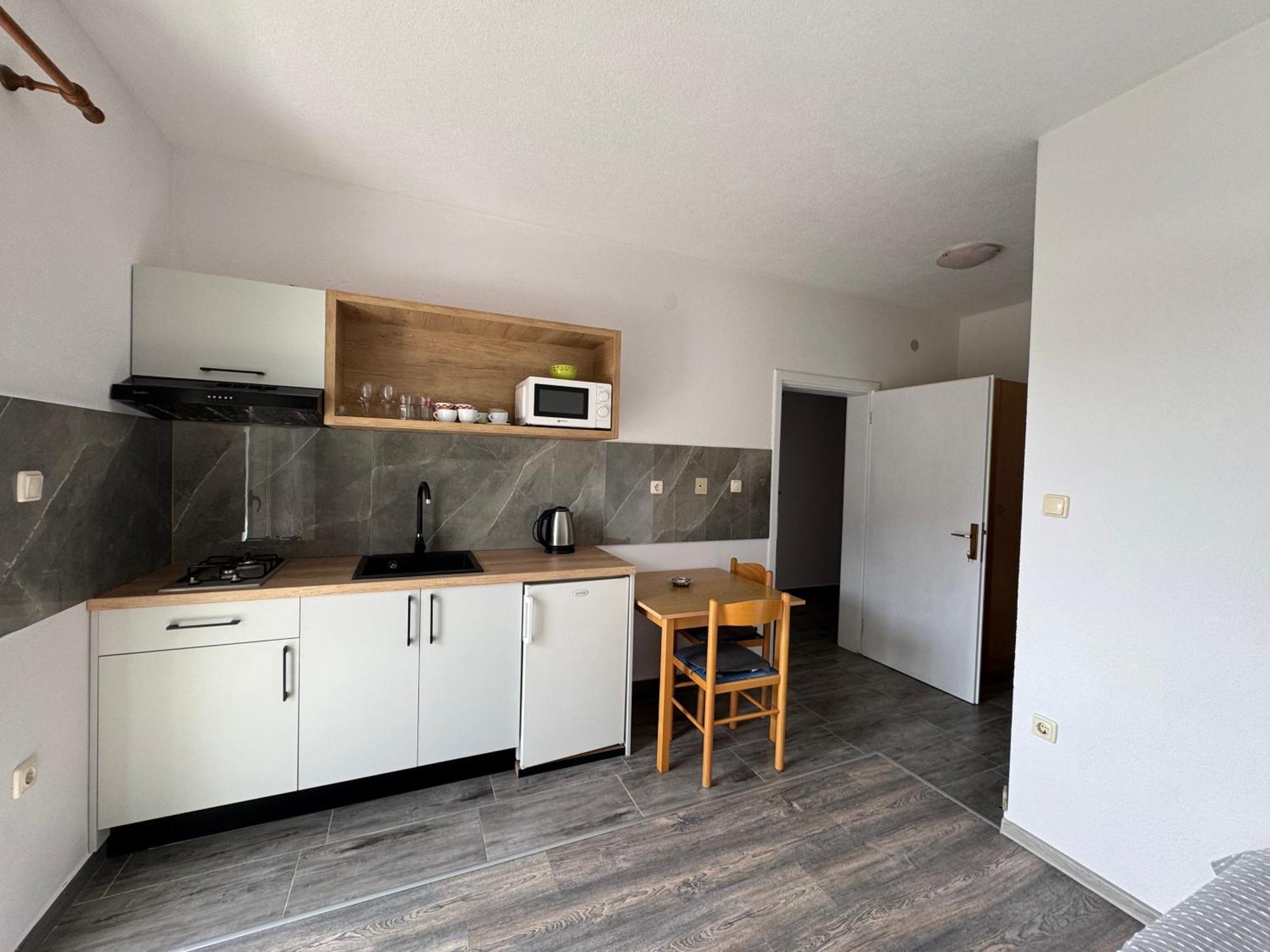 Apartment Makarska M&I, Free Private Parking エクステリア 写真
