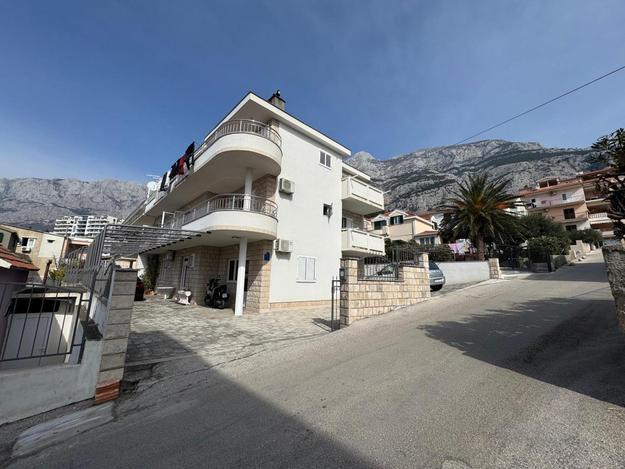 Apartment Makarska M&I, Free Private Parking エクステリア 写真