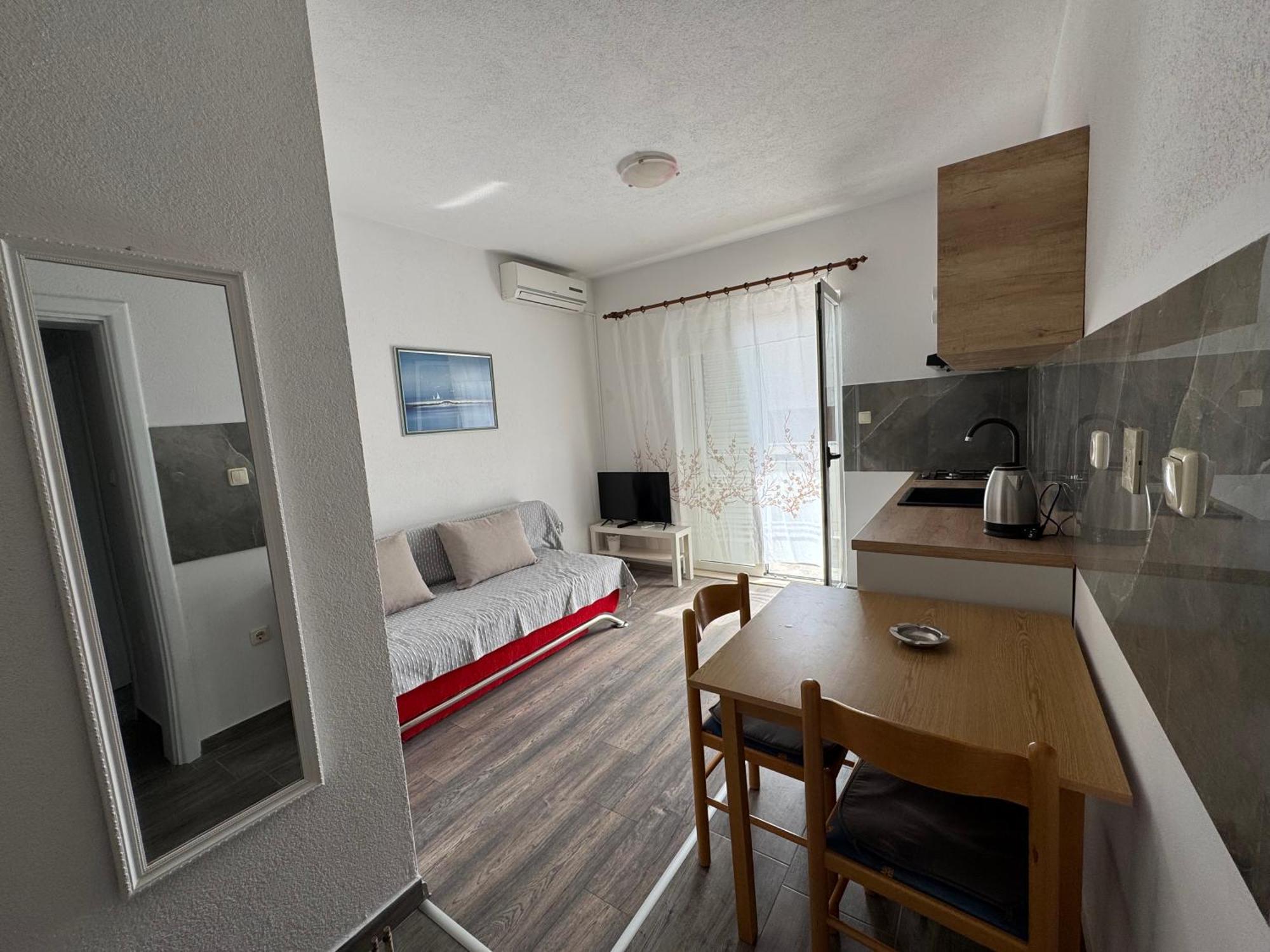 Apartment Makarska M&I, Free Private Parking エクステリア 写真